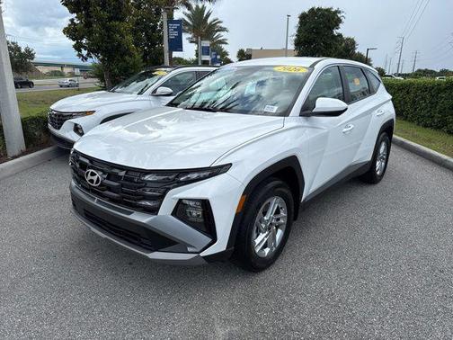 Serenity White Pearl 2026 Hyundai TUCSON SE