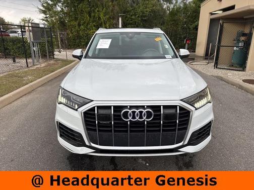 2024 Audi Q7 45 Premium Plus