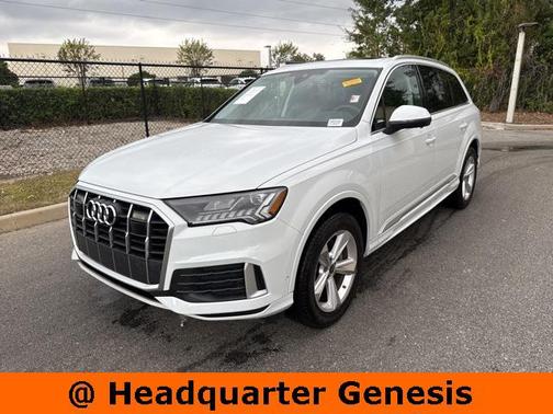 2024 Audi Q7 45 Premium Plus