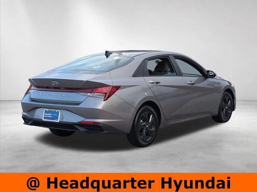 Fluid Metal 2023 Hyundai ELANTRA SEL