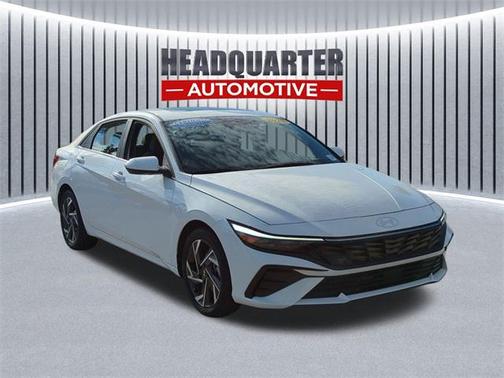 2025 Hyundai ELANTRA SEL