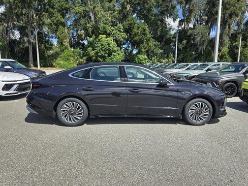 2025 Hyundai SONATA Hybrid Limited