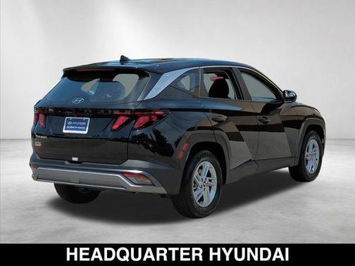 Phantom Black 2026 Hyundai TUCSON SE