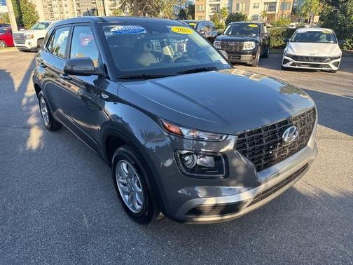 2026 Hyundai VENUE SE