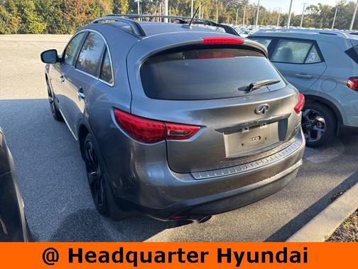 2017 INFINITI QX70 Base