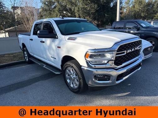 2022 RAM 3500 Big Horn Crew Cab 4x2 6'4' Box