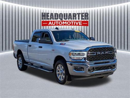2022 RAM 3500 Big Horn Crew Cab 4x2 6'4' Box