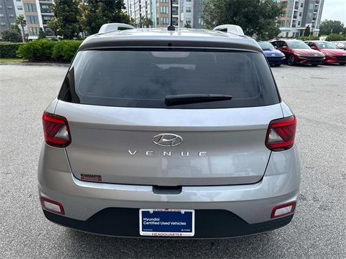 2023 Hyundai VENUE SEL