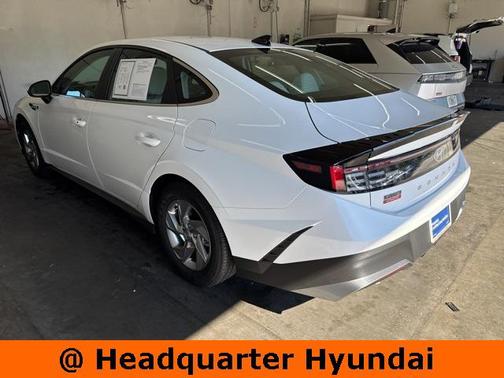 2025 Hyundai SONATA SE