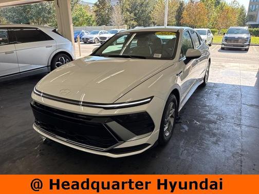 2025 Hyundai SONATA SE