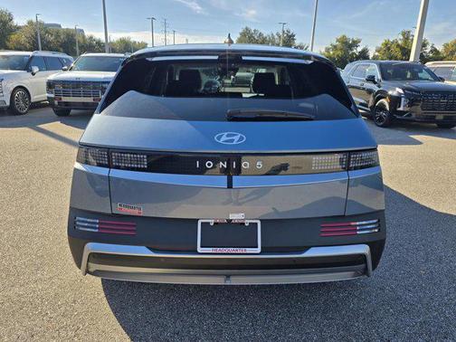 2026 Hyundai IONIQ 5 SE