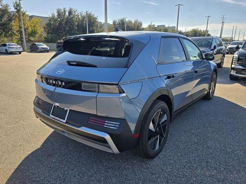 2026 Hyundai IONIQ 5 SE