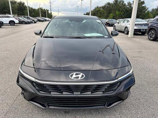 2025 Hyundai ELANTRA Sport