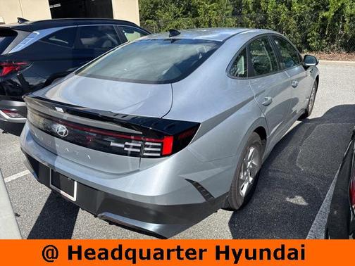 2025 Hyundai SONATA SE