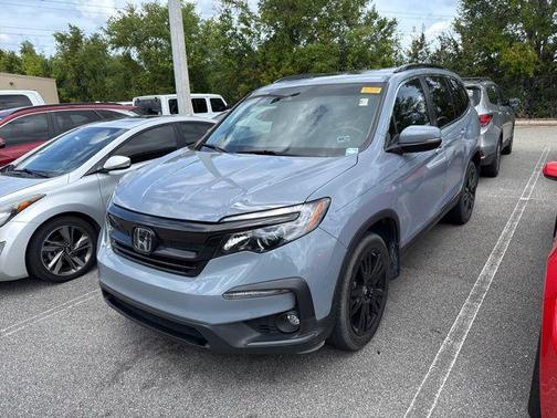 Sonic Gray Pearl 2022 Honda Pilot AWD Special Edition