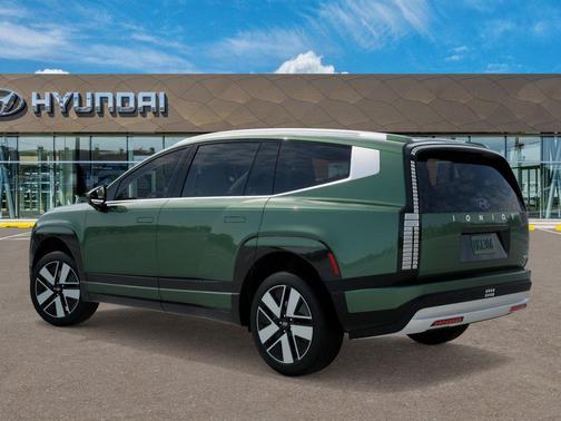 Ionosphere Green 2026 Hyundai IONIQ 9 SEL
