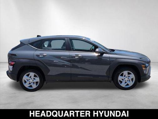 Ecotronic Gray Pearl 2026 Hyundai KONA SE