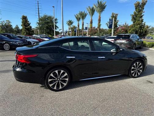 2017 Nissan Maxima 3.5 SR