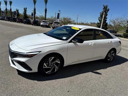 2025 Hyundai ELANTRA Sport
