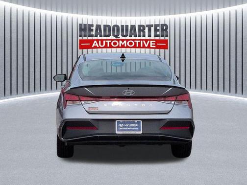 Fluid Metal 2026 Hyundai ELANTRA Sport