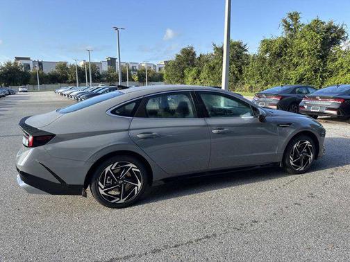 2026 Hyundai SONATA SEL