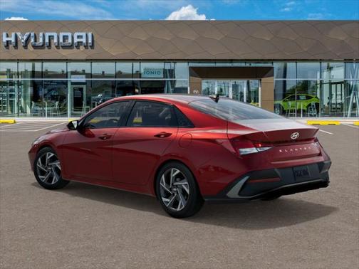 2025 Hyundai ELANTRA SEL