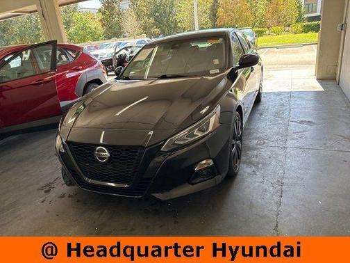 2022 Nissan Altima SR FWD