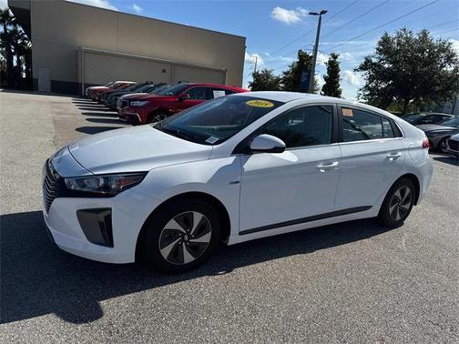 2018 Hyundai IONIQ Hybrid SEL