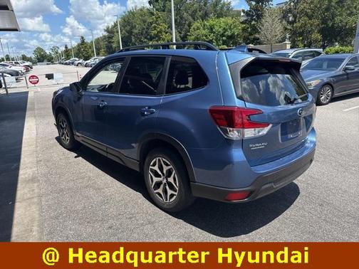 2022 Subaru Forester Premium
