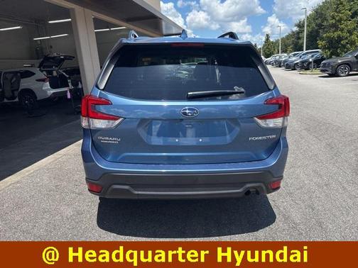 2022 Subaru Forester Premium