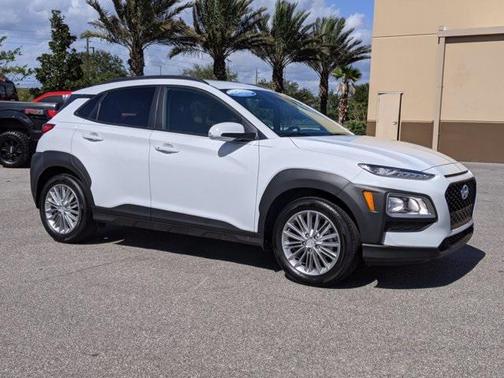 Chalk White 2020 Hyundai KONA SEL