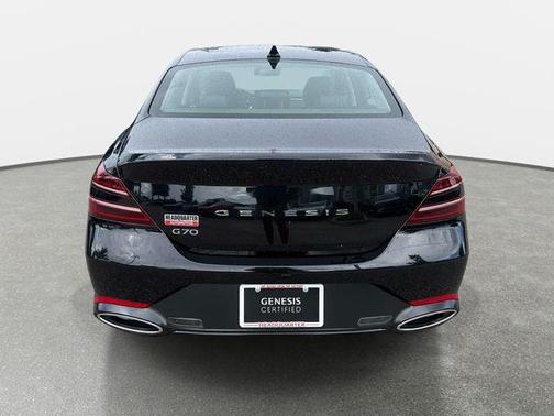 Vik Black 2026 Genesis G70 2.5T RWD Prestige