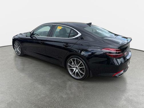 Vik Black 2026 Genesis G70 2.5T RWD Prestige