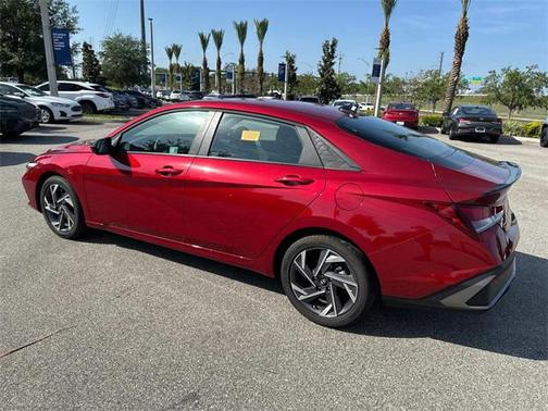 2025 Hyundai ELANTRA Sport