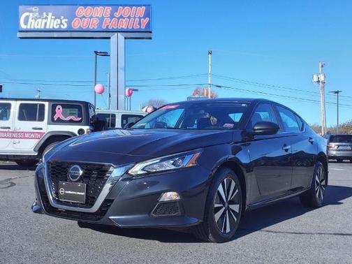 2022 Nissan Altima 2.5 SV