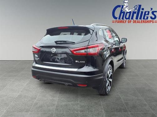 2022 Nissan Rogue Sport SL