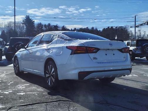 2022 Nissan Altima 2.5 SV