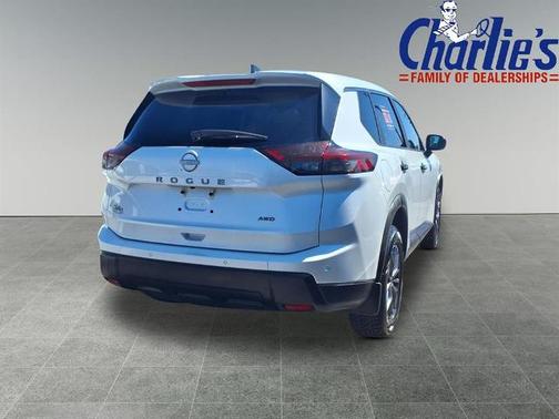 2024 Nissan Rogue S