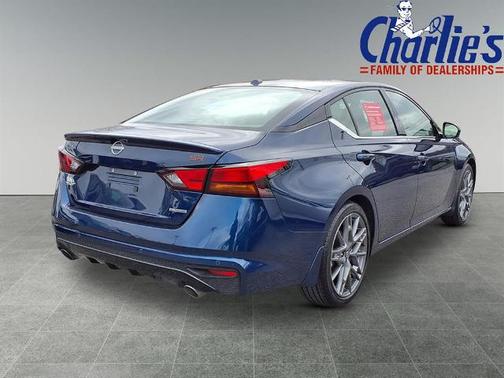 2024 Nissan Altima 2.0 SR