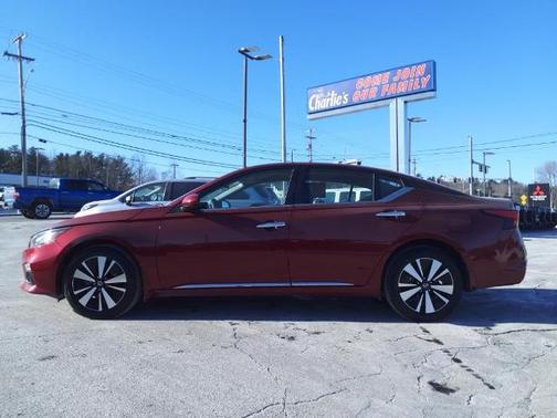 2022 Nissan Altima 2.5 SV