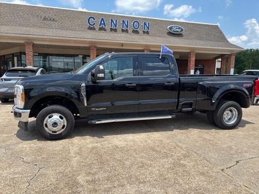 2023 Ford F-350 XLT