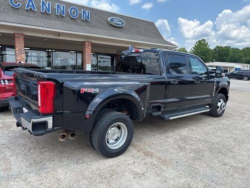 2023 Ford F-350 XLT