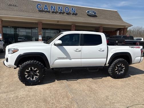 2020 Toyota Tacoma TRD OFF ROAD