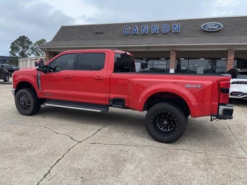2023 Ford F-350 LARIAT SUPER DUTY