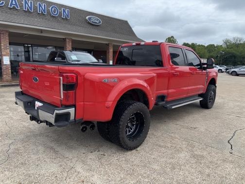 2023 Ford F-350 LARIAT SUPER DUTY
