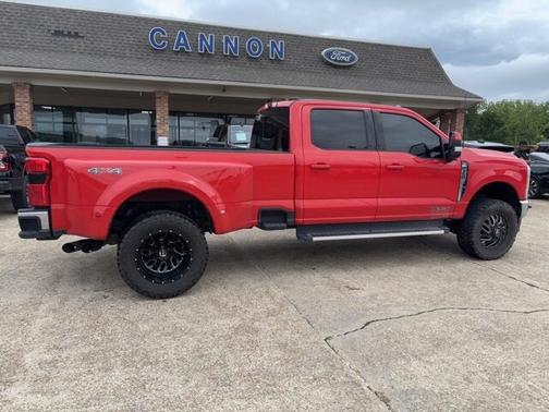 2023 Ford F-350 LARIAT SUPER DUTY