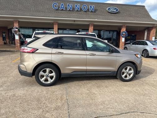 2020 Ford Edge SE
