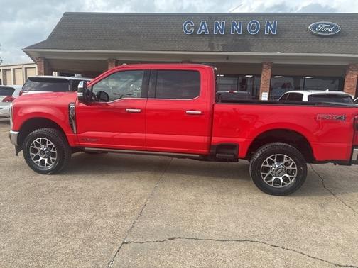 2025 Ford F-250 LARIAT