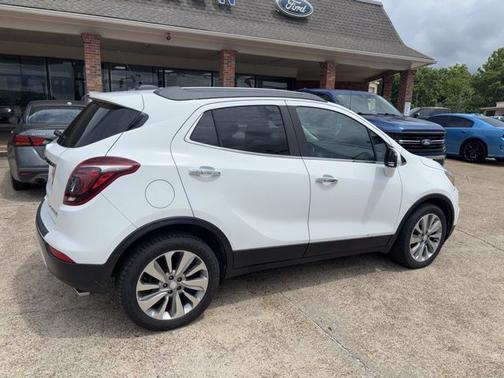 Summit White 2017 Buick Encore PREFERRED