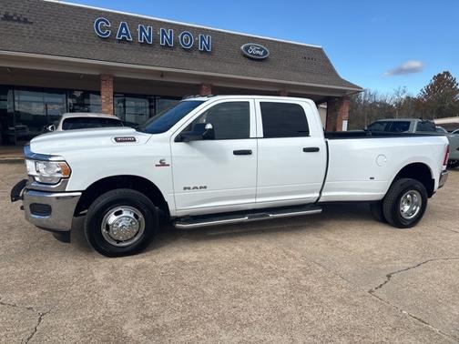 2022 RAM 3500 TRADESMAN